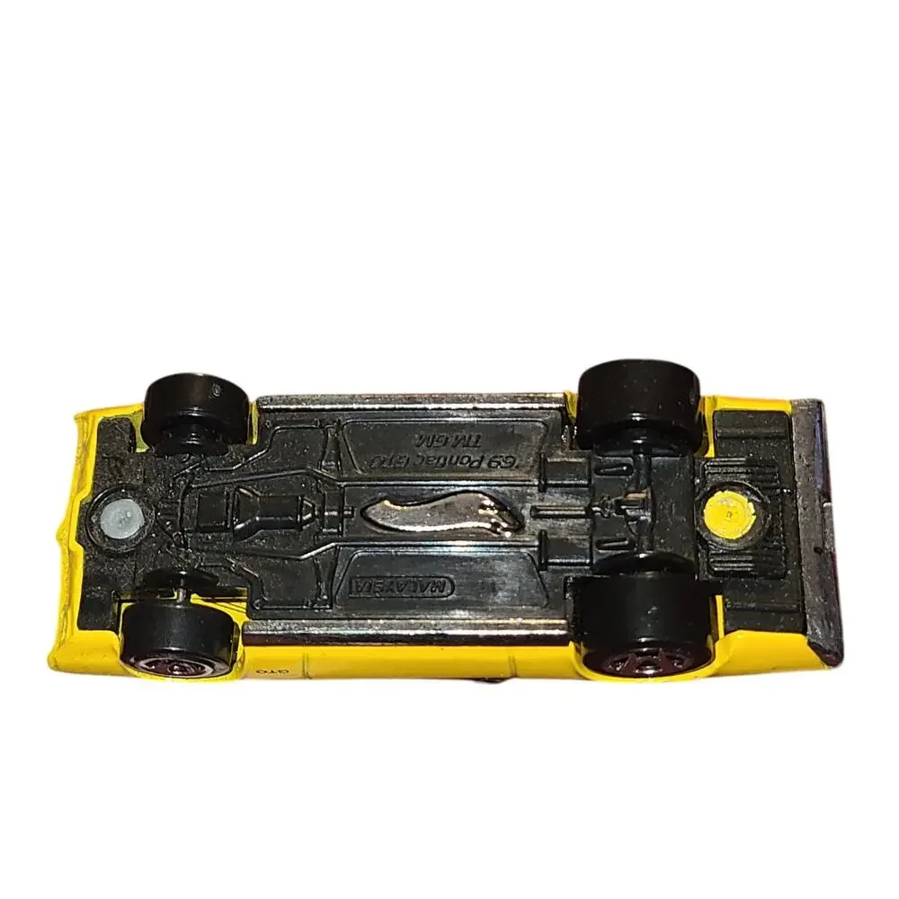 Hot Wheels 2006 Motown Metal 5/5 090 1969 '69 Pontiac GTO YELLOW 5SP